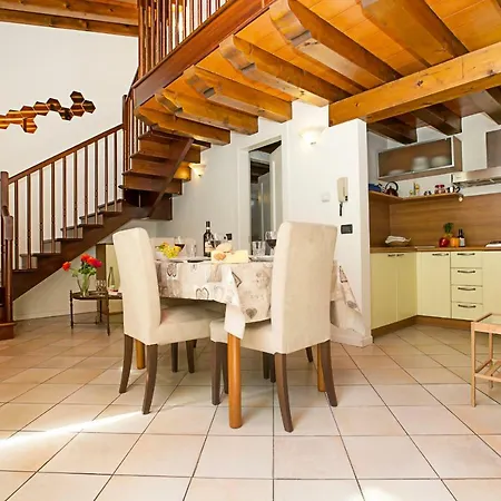 Ninfea Apartment Desenzano del Garda